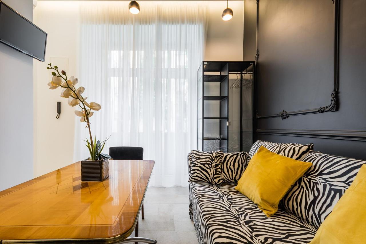 Groble Deluxe Apartments Wawelofts Cracovia Esterno foto