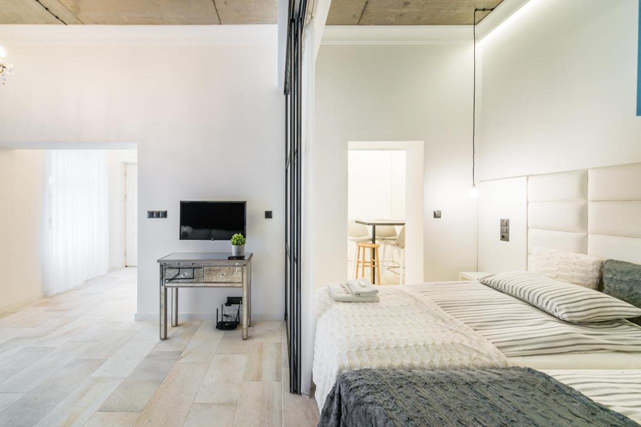 Groble Deluxe Apartments Wawelofts Cracovia Esterno foto